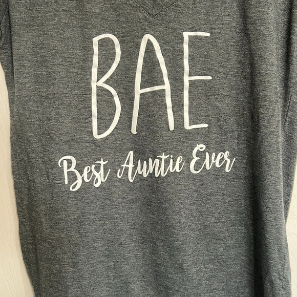 Graphic tee - Size Large- Gray. BAE - Best Auntie Ever - Picture 2 of 3